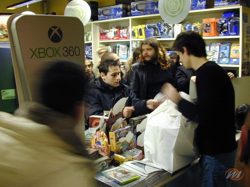 2.12.05 Il Lancio di Xbox 360 2.12.05 Il Lancio di Xbox 360