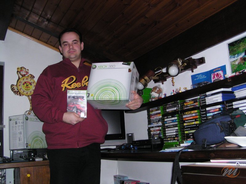 2.12.05 Il Lancio di Xbox 360 2.12.05 Il Lancio di Xbox 360