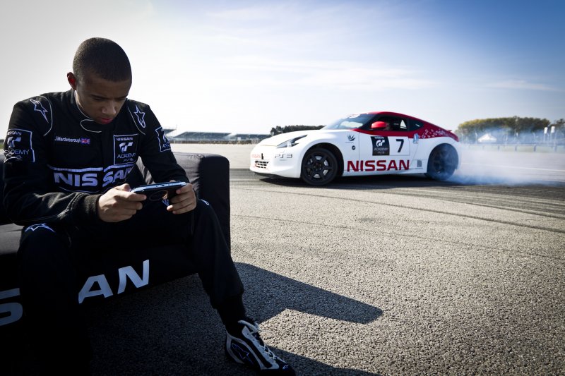 Le selezioni di GT Academy ora passano anche da Facebook Le selezioni di GT Academy ora passano anche da Facebook