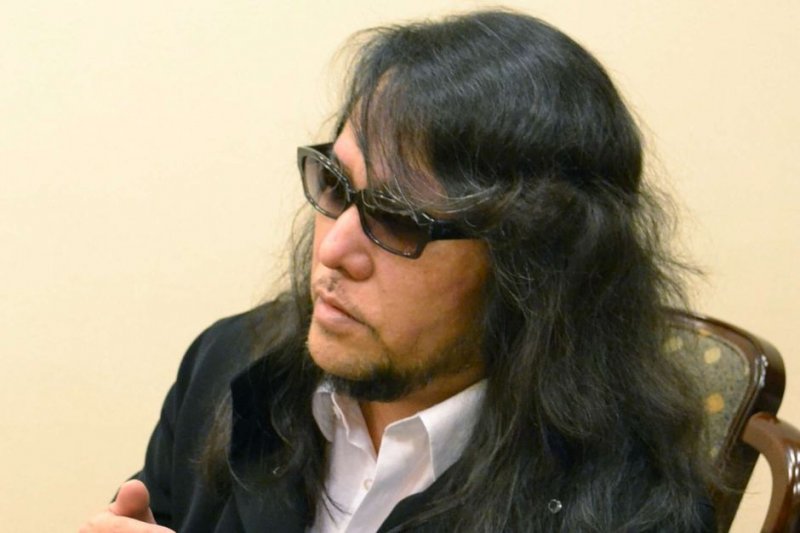 Un insegnante di musica dietro le composizioni di Samuragochi, autore della colonna sonora di Resident Evil Un insegnante di musica dietro le composizioni di Samuragochi, autore della colonna sonora di Resident Evil