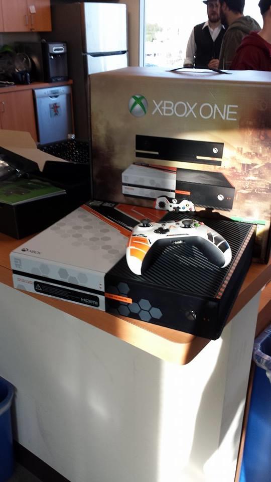 Svelato il bundle limited Xbox One di Titanfall Svelato il bundle limited Xbox One di Titanfall