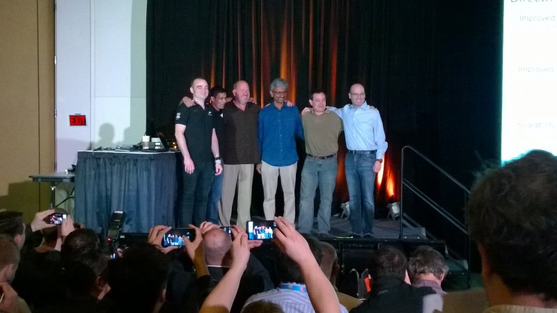 Foto di gruppo per MS, Intel, AMD, NVIDIA e Qualcomm