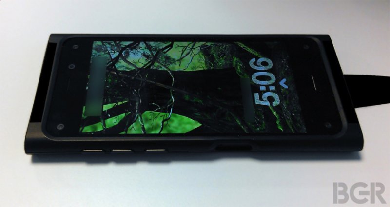 Prime immagini del presunto telefono Amazon con schermo 3D Prime immagini del presunto telefono Amazon con schermo 3D