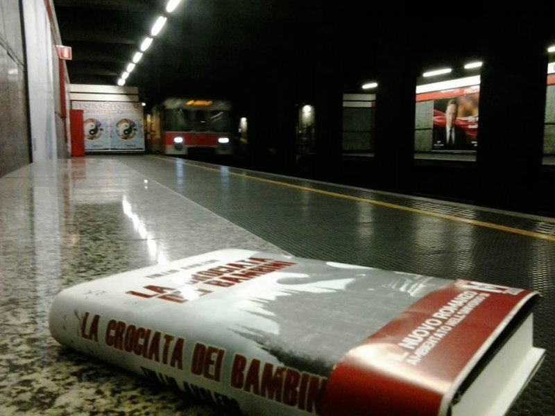 Multiplayer.it Edizioni - Domani in Metro si legge Metro 2033