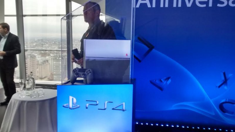 Nuove informazioni sulla distribuzione della PlayStation 4 Anniversary Edition in Italia