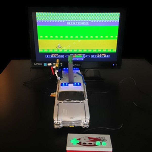 Vediamo questo splendido NES travestito da auto dei Ghostbusters Vediamo questo splendido NES travestito da auto dei Ghostbusters