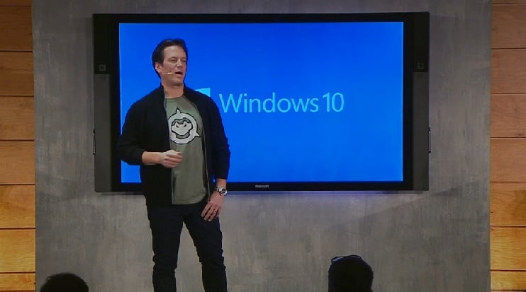 菲爾·斯賓塞（Phil Spencer）出現在Windows 10活動中，帶Battletods襯衫