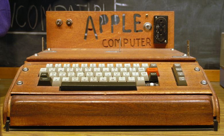 Una donna ha buttato via per sbaglio un computer Apple I che vale più di duecentomila dollari