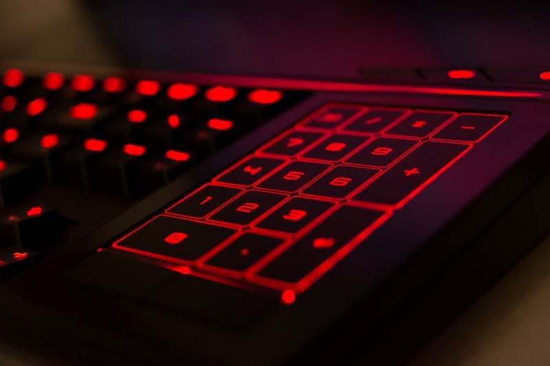 Il touch pad si può trasformare in un tastierino virtuale Il touch pad si può trasformare in un tastierino virtuale