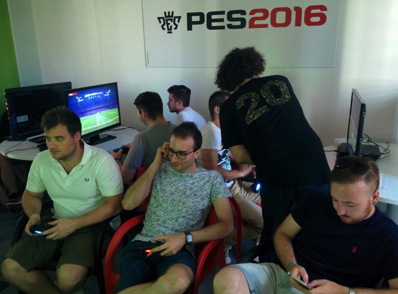 Immagine di Pro Evolution Soccer 2016 (PES 2016) per PlayStation 4