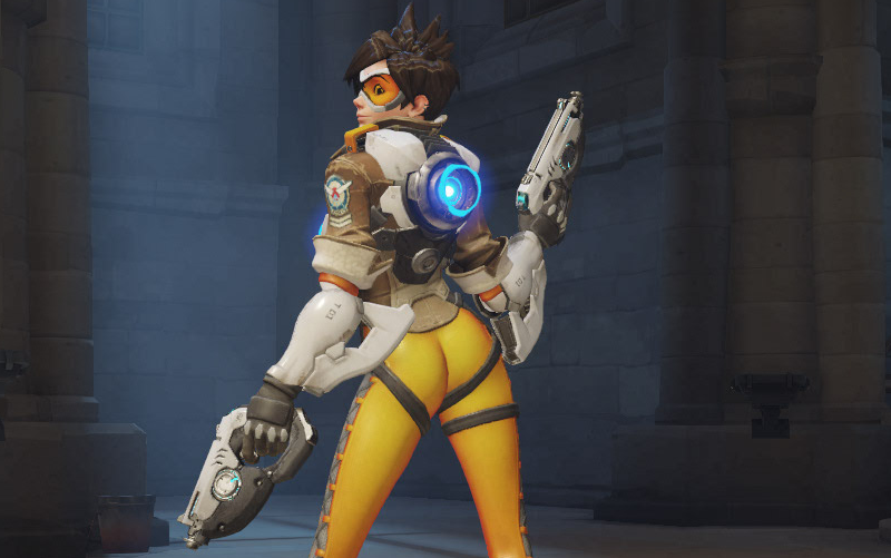 Blizzard rimuoverà la posa celebrativa di Tracer con cui mostra le natiche, per le lamentele di un padre Blizzard rimuoverà la posa celebrativa di Tracer con cui mostra le natiche, per le lamentele di un padre