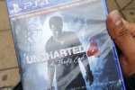 Spuntano copie di Uncharted 4: Fine di un Ladro nel Regno Unito - Notizia