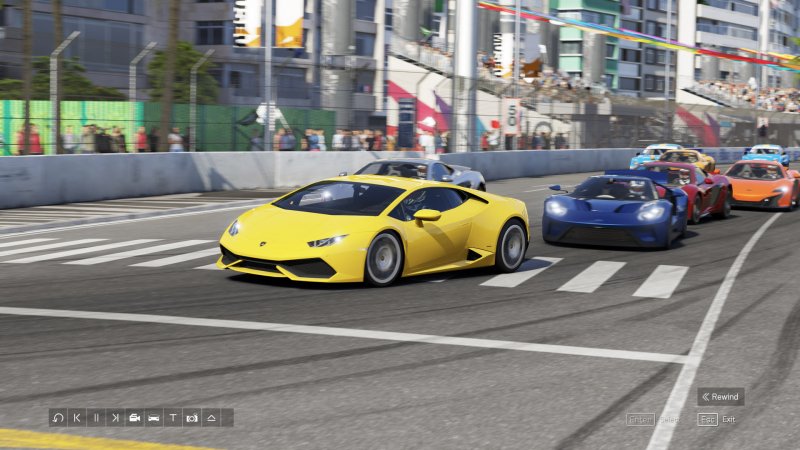 Oramai è sempre più difficile notare importanti differenze grafiche e tecniche tra i diversi racing game, specialmente con un pad in mano