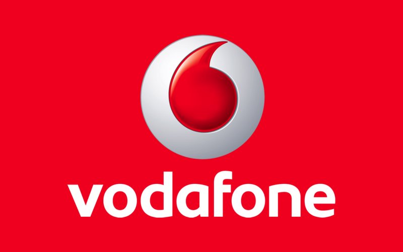 Vodafone: minuti illimitati e 50 GIGA per gli ex clienti a 6,99 euro, ecco come Vodafone: minuti illimitati e 50 GIGA per gli ex clienti a 6,99 euro, ecco come