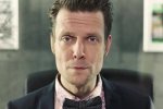 Remedy Entertainment sta per presentare qualcosa di nuovo: ecco il 'trailer dell'annuncio' con Sam Lake - Notizia