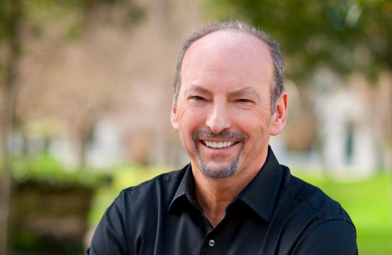 Fortnite: Peter Moore teme che i millenials preferiscano il gioco di Epic al calcio Fortnite: Peter Moore teme che i millenials preferiscano il gioco di Epic al calcio