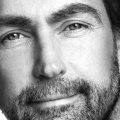 Travolto dal caso Epstein, Leslie Benzies lascia Build a Rocket Boy