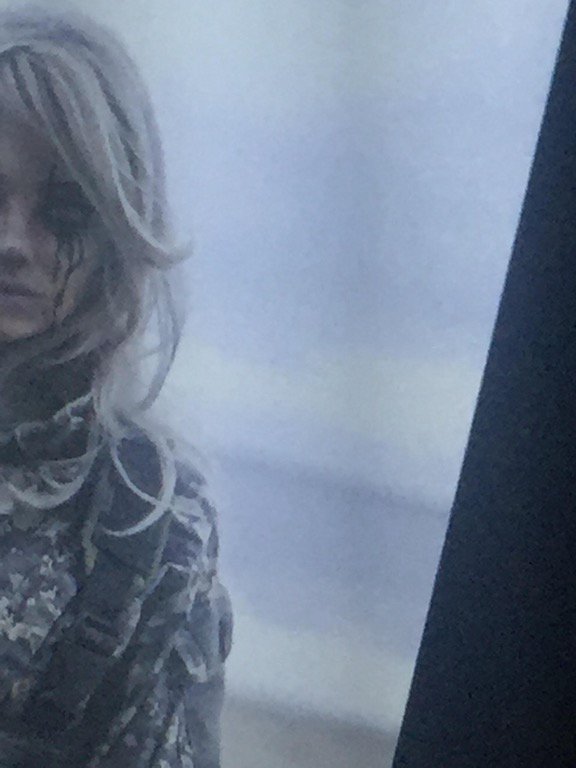 Death Stranding, trapela un'immagine che sembrerebbe confermare la presenza di Emma Stone nel gioco