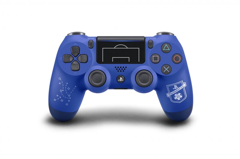 Annunciato il DualShock 4 PlayStation F.C. in edizione limitata