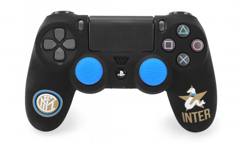 Annunciati due nuovi controller per PlayStation 4 brandizzati AC Milan e FC Internazionale Milano Annunciati due nuovi controller per PlayStation 4 brandizzati AC Milan e FC Internazionale Milano