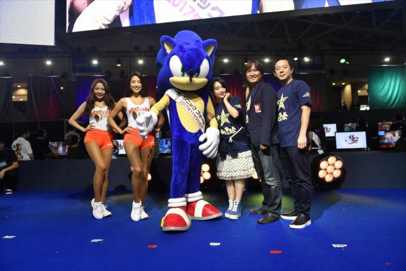 Sonic Forces: partnership tra SEGA e la catena di ristorazione Hooters Sonic Forces: partnership tra SEGA e la catena di ristorazione Hooters