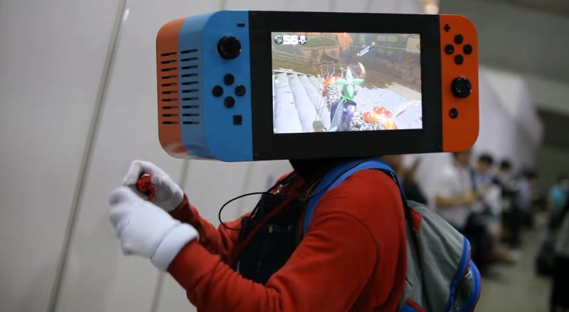 PlayStation 4 continua a vendere bene, Microsoft può affidarsi a Xbox One X, ma sarà Nintendo Switch la regina di questo Natale?