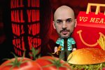 Tommaso Valentini si traveste da psicopatico per l'A Pranzo Con RUINER - Notizia