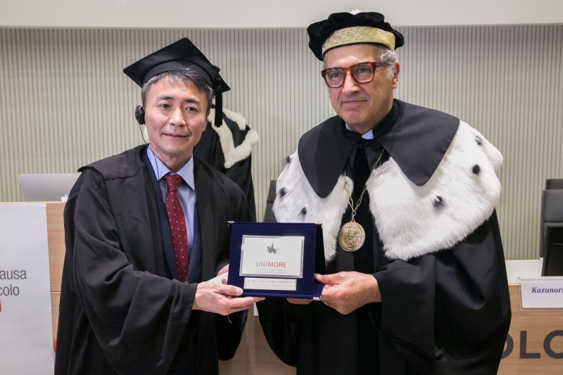Kazunori Yamauchi ha ricevuto la laurea Honoris Causa in Ingegneria del Veicolo presso l'Università degli Studi di Modena e Reggio Emilia