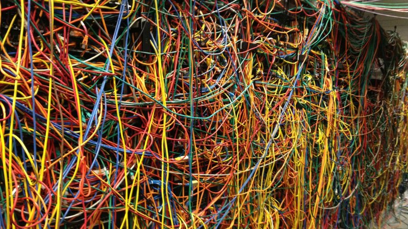 La questione hardware dal punto di vista dei cavi