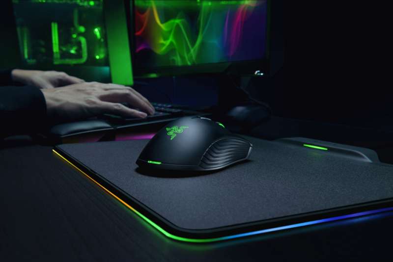 Razer ce l'ha con i cavi: con la tecnologia di alimentazione Hyperflux il vostro mouse wireless sarà sempre carico