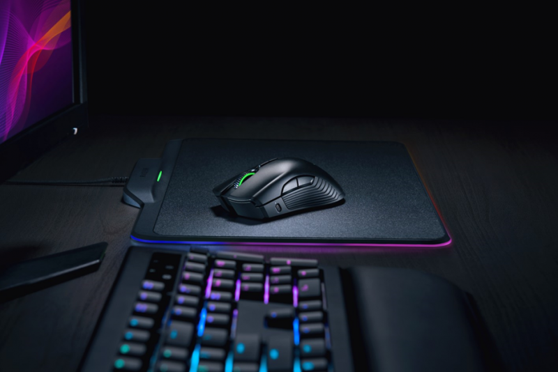 Razer ce l'ha con i cavi: con la tecnologia di alimentazione Hyperflux il vostro mouse wireless sarà sempre carico