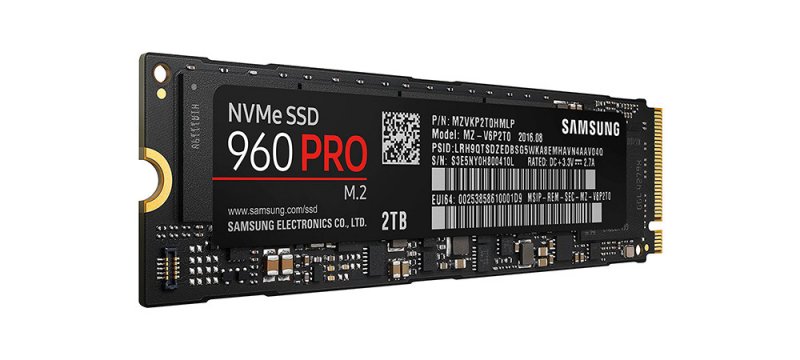 Le cuffie SteelSeries Arctic 7 in sconto su Amazon, insieme a LG Q6 e SSD NVMe Samsung