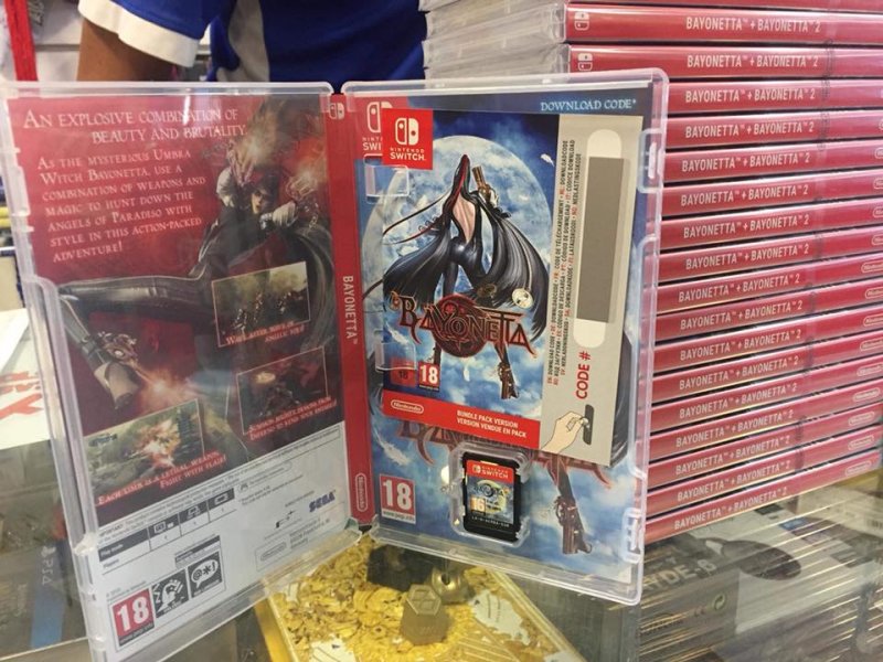 Bayonetta 2 per Nintendo Switch ha una cover reversibile con la box art del primo capitolo