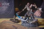 God of War, l'unboxing della Collector's Edition con Cory Barlog e Chris Judge - Video