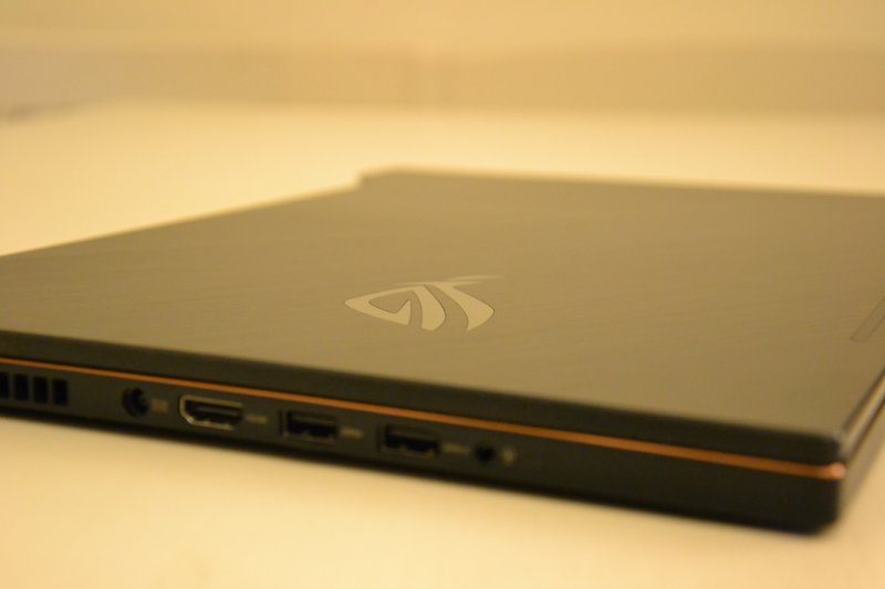 ASUS ROG Zephyrus GX501: la recensione ASUS ROG Zephyrus GX501: la recensione