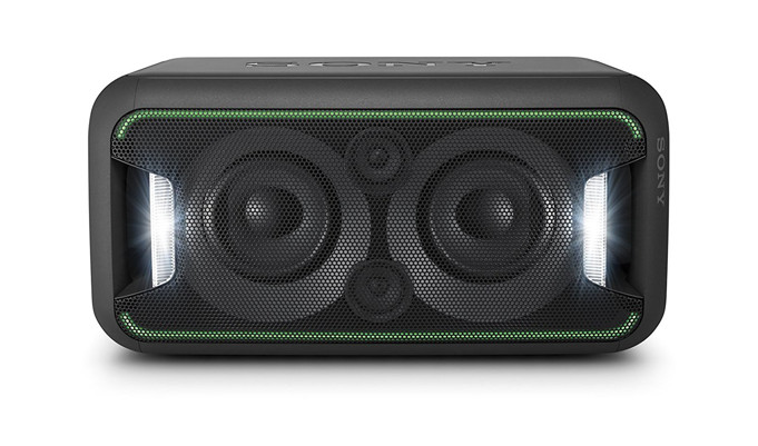 Ancora spazio alle memorie tra i prodotti in sconto oggi su Amazon, insieme a mouse Trust, Sony Xperia XA1 e tanto altro