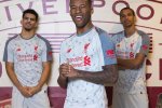 PES 2019: il Liverpool svela la nuova terza maglia con un filmato del gioco - Video