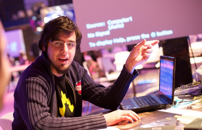 20150105053350 Rami Ismail   Vlambeer At How Do You Do 2011  6400270519  E1451918673102 20150105053350 Rami Ismail   Vlambeer At How Do You Do 2011  6400270519  E1451918673102