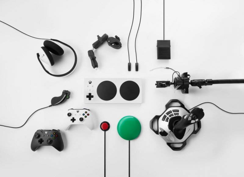 Xbox Adaptive Controller 235 1 Xbox Adaptive Controller 235 1