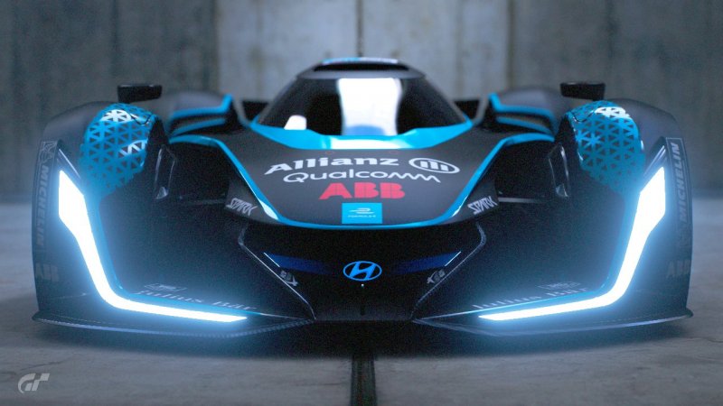 Gran Turismo: GT Sport è uno dei migliori giochi della serie, anche se privo di buona parte di quel che rende un gioco di corse un vero Gran Turismo. Gran Turismo: GT Sport è uno dei migliori giochi della serie, anche se privo di buona parte di quel che rende un gioco di corse un vero Gran Turismo.