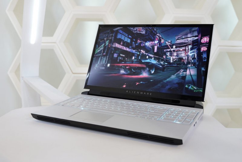 Alienware Area 51M