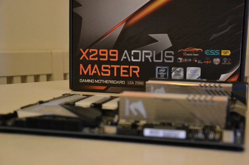 Gigabyte X299 Aorus Master 02