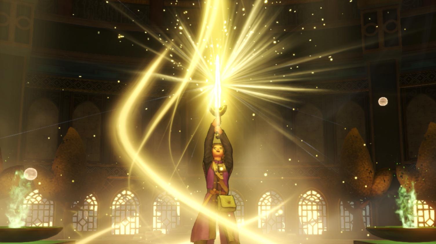 Il protagonista di Dragon Quest XI S con una spada di luce dorata