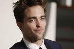 The Batman, il costume di Robert Pattinson si mostra per la prima volta - Video