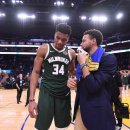 NBA, Curry vuole Antetokounmpo ai Warriors? No, lo stava reclutando per PUBG