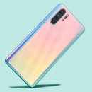 Huawei P40, i proteggi schermo si mostrano in un'immagine