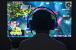 Dipendenza da videogiochi: ritrovato uomo scomparso, ha passato 45 giorni chiuso in albergo a giocare a Fortnite - Notizia