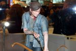 The Last of Us: Parte 2, la statua di Ellie è in preordine su Multiplayer.com - Notizia
