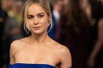 Animal Crossing: New Horizons e Captain Marvel, Brie Larson è pronta, con Nintendo Switch e camicia a tema - Notizia