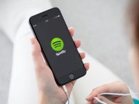 Spotify: da oggi sarà possibile creare le copertine delle playlist anche in Italia